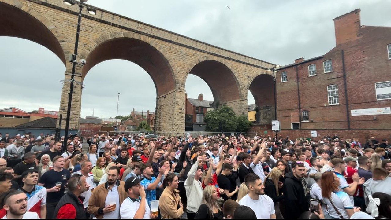 Mansfield football fans go wild as England win on penalties