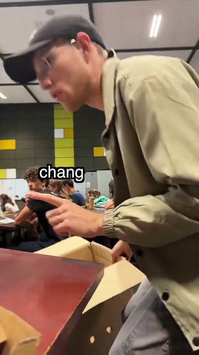 Prank : Changer de place en cours sans se faire remarquer