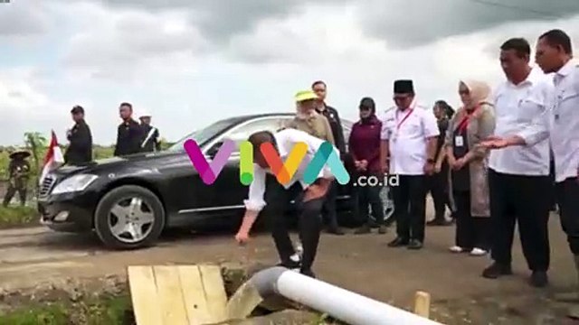 Paspampres Usir Seseorang Yang Halangi Jokowi Saat di Sungai