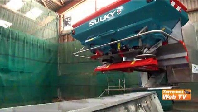 Zoom sur le banc d'essai du Cemagref pour épandeurs d'engrais minéraux