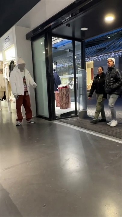 Prank : Le faux mannequin