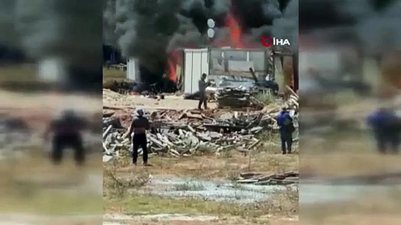 Gökyüzünü dumanlar kapladı! Korku dolu anlar