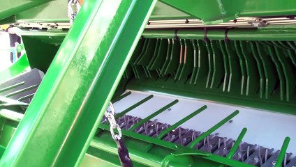 La première presse enrubanneuse à chambre variable du constructeur irlandais