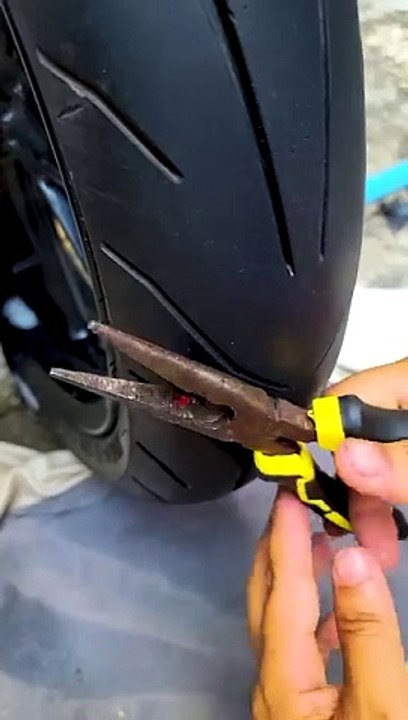 Emergency Tire Repair Fixing a Flat Tire in Minutes