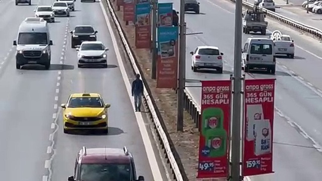 İstanbul’da tehlikeli yürüyüş