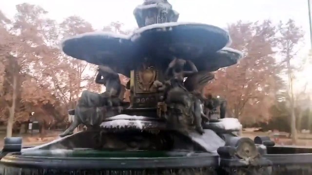 Impresionante postal de la Fuente de los Continentes en el Parque General San Martín de Mendoza