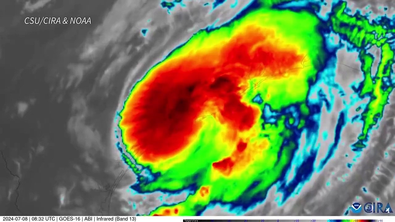 Furacão Beryl avança no Texas com fortes chuvas, ondas e cortes de energia