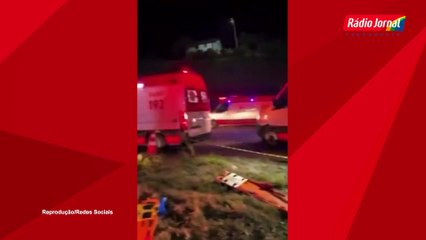 Torcedores do Corinthians se envolvem em acidente entre van e ônibus