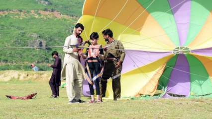 Exciting Parasailing Adventure 🌊