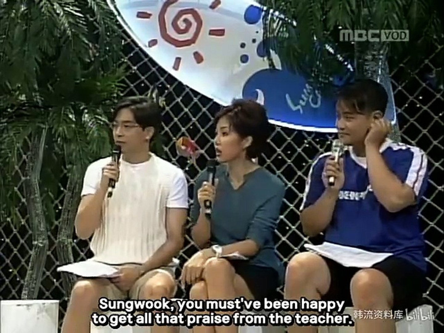 ⁣[eng subs] R.ef learns Korean work song