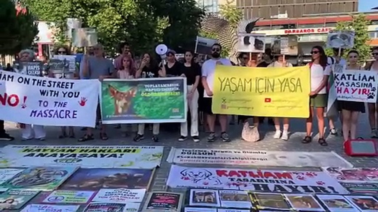 Hak savunucuları 46 gündür eylemde: Susmuyoruz, korkmuyoruz, dostlarımızı vermiyoruz