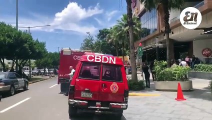 Escape de gas obliga evacuación en Downtown Center