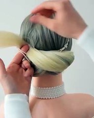 Easy daytime hairdos , enjoying