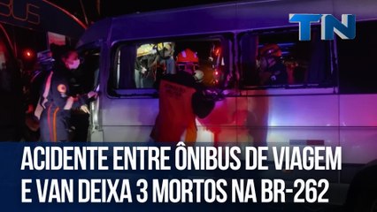 Acidente entre ônibus de viagem e van deixa 3 mortos na BR-262