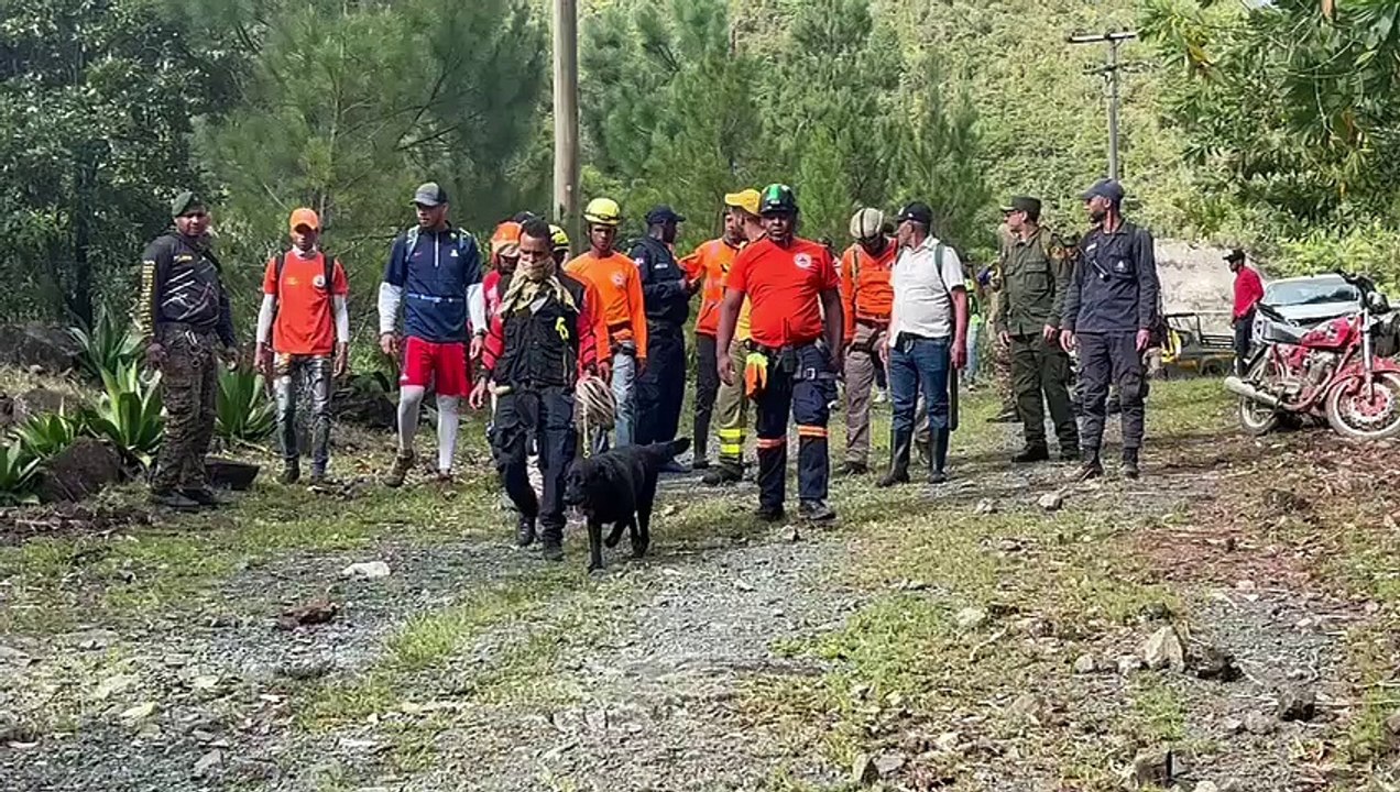 Defensa Civil busqueda de senderista Trinidad de la Cruz