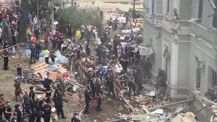 우크라이나 어린이병원 등 공습 36명 사망 / YTN