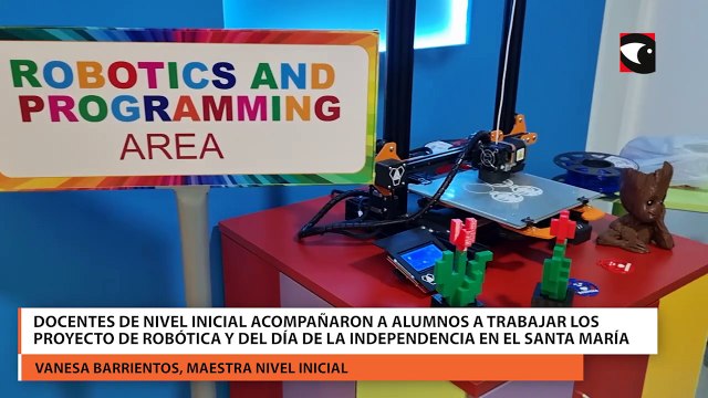 Docentes de nivel inicial acompañaron a alumnos a trabajar los proyecto de robótica y del Día de la Independencia en el Santa María