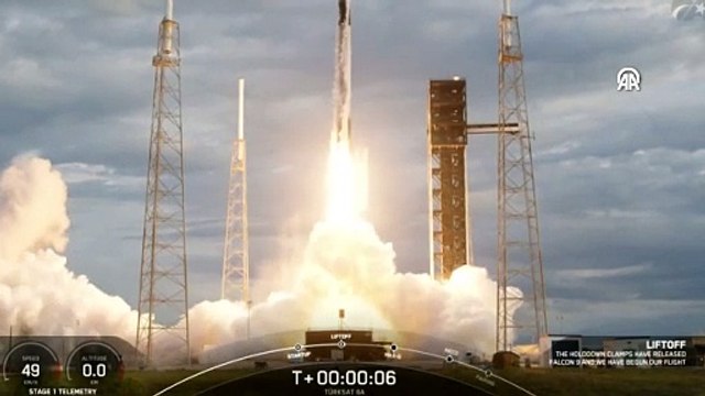 Türkiye'nin yerli ve milli haberleşme uydusu Türksat 6A uzaya fırlatıldı