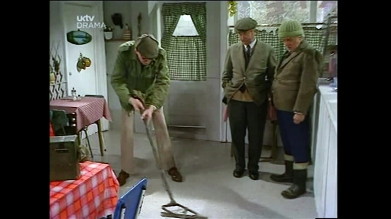 Last Of The Summer Wines- S06E06 - Serenade for Tight Jeans and Metal Detector