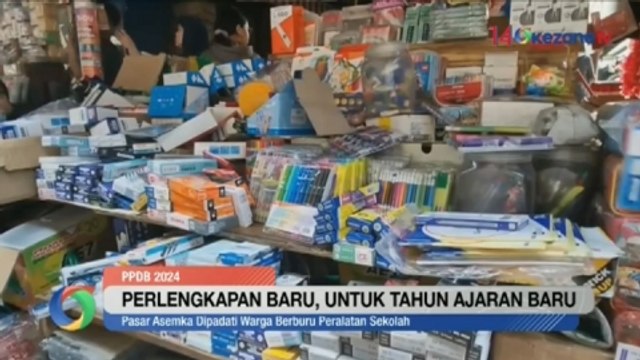 Warga Berburu Perlengkapan Sekolah di Pasar Asemka dan Pasar Senen