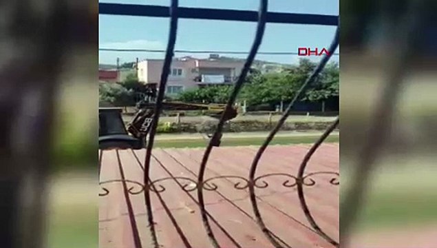 Adana'da şaşırtmayan olay! Kepçeyle duş aldı