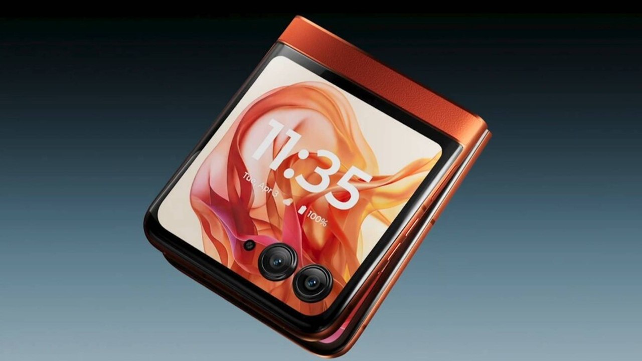 Motorola zeigt die Vorteile des neuen razr 50 im Video