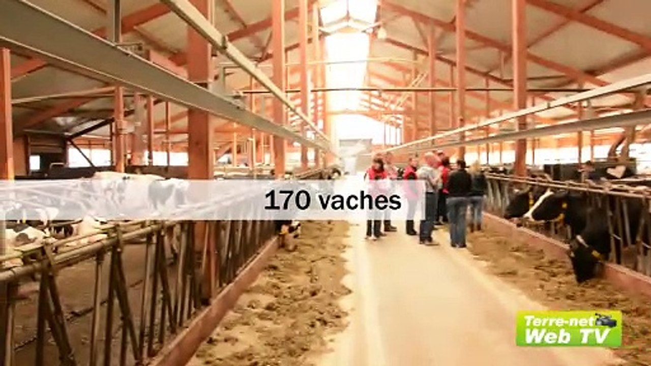 Avec 170 VL la ferme Raude Holstein s'est équipée d'un robot d’alimentation