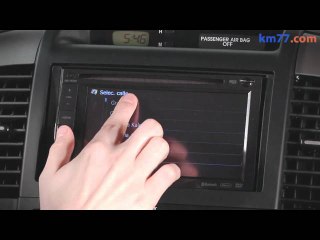 KIA Carnival 2011. Conexiones, navegador y mandos en el volante