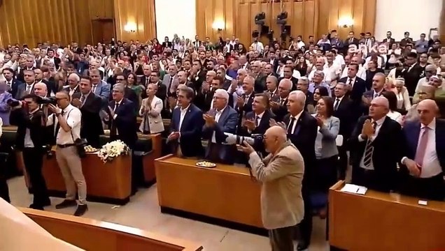 Özgür Özel'den tüm Türkiye'ye 'ayağa kalkma' çağrısı