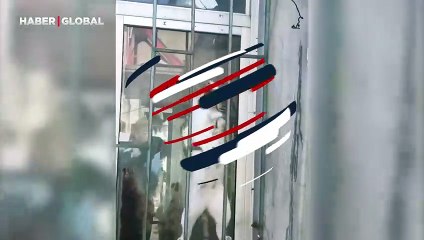 O bir süper anne kedi: Ağzında yavrusuyla öyle bir şey yaptı ki görenlerin ağızları açık kaldı