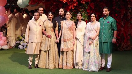 인도 뭄바이, 재벌 막내아들 초호화 결혼식 논란...이재용 회장 참석? / YTN
