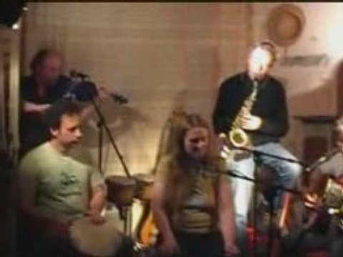 Dormir dehors ( daran & les chaises)