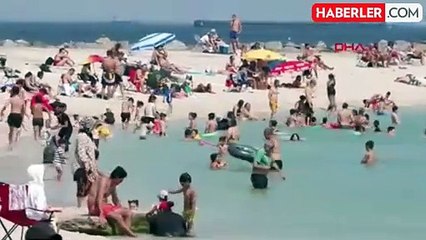 İstanbullular Sıcak Havada Denize Akın Etti
