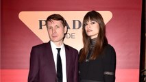 GALA VIDEO - Clara Luciani : qui est son compagnon et père de son fils Alex Kapranos ?