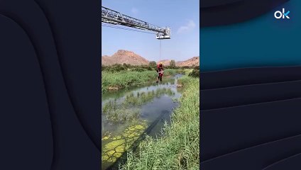 Así ha sido el rescate a un joven tras cinco horas atrapado en el fango de un cañaveral de Almería
