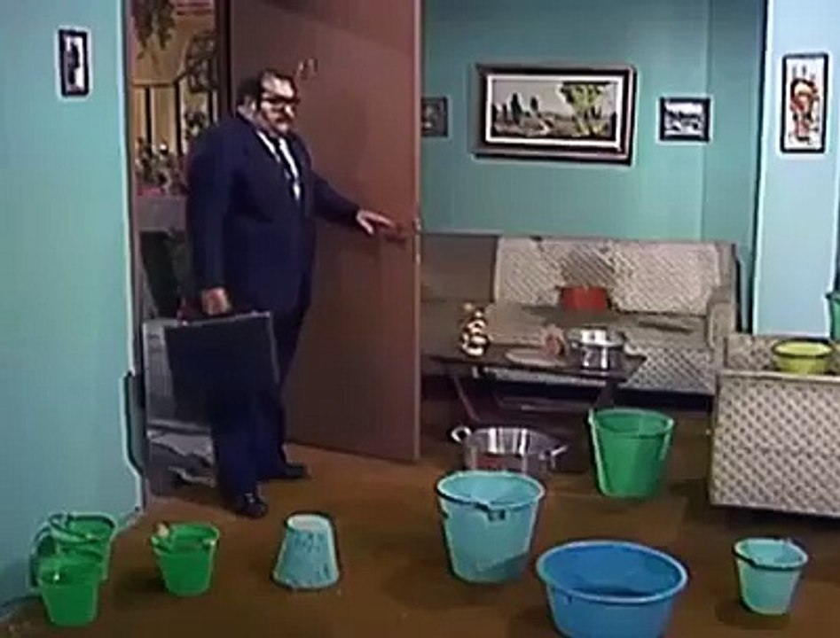 El chavo del 8 (las goteras)