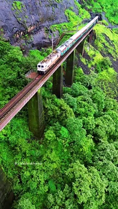 _You must have never seen such a waterfall with a train passing view.__._._----Do not repost without permission----_However sharing in story wll be appreciated --_._.__reelkarofeelkaro _reelitfeelit _maharashtra _maharashtra_ig _indianrailwa(