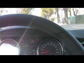 Peugeot 508 RXH. Circulación en zona urbana
