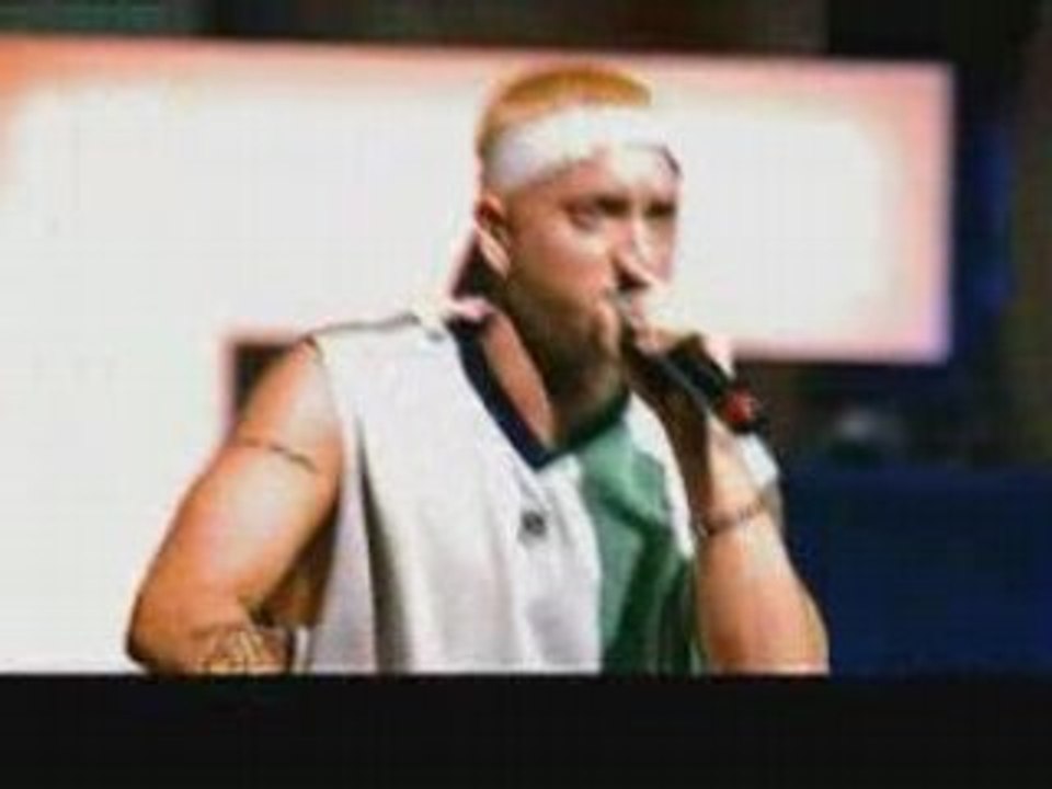 Eminem - Under The Influence (live)