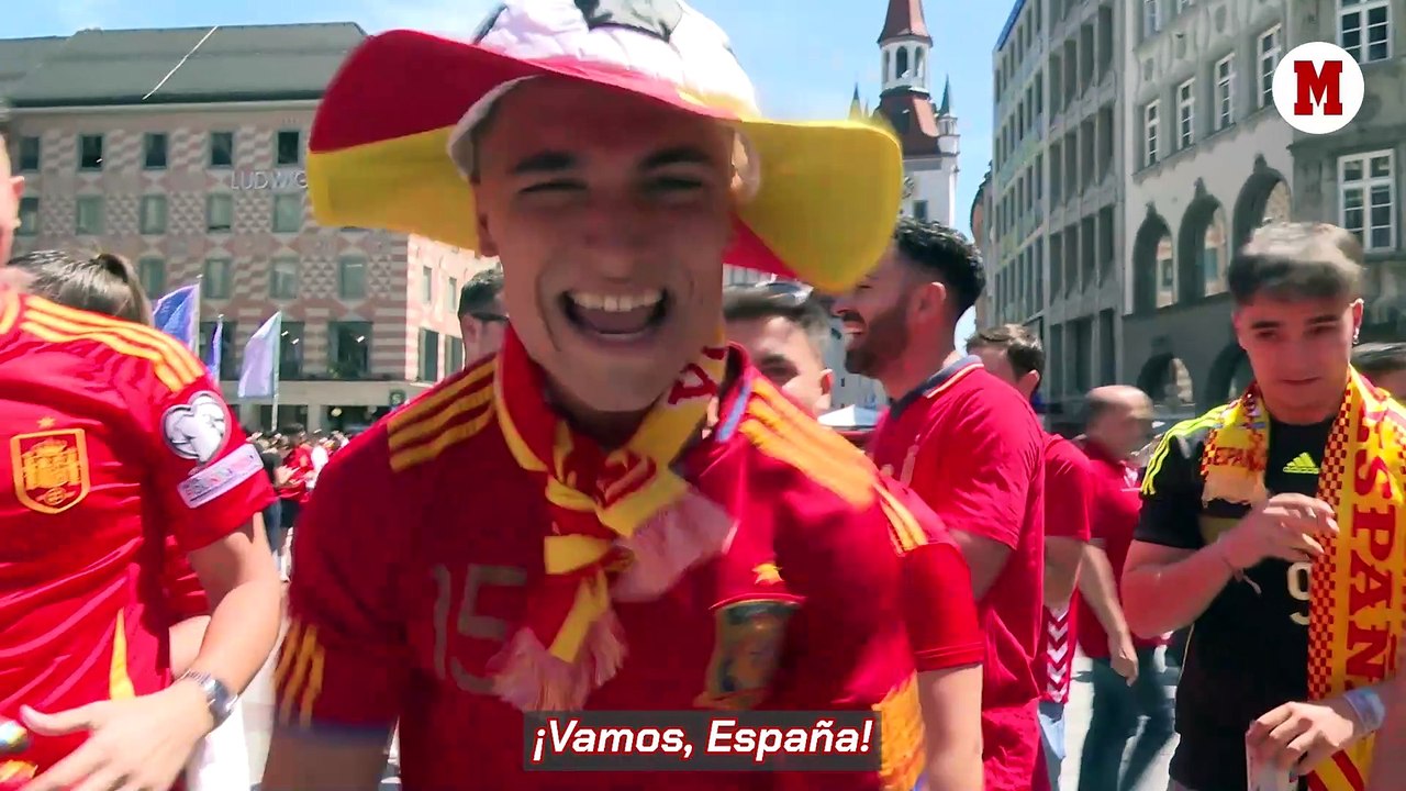Españoles en gran fiesta esperando el partido por las semifinales de la Eurocopa.