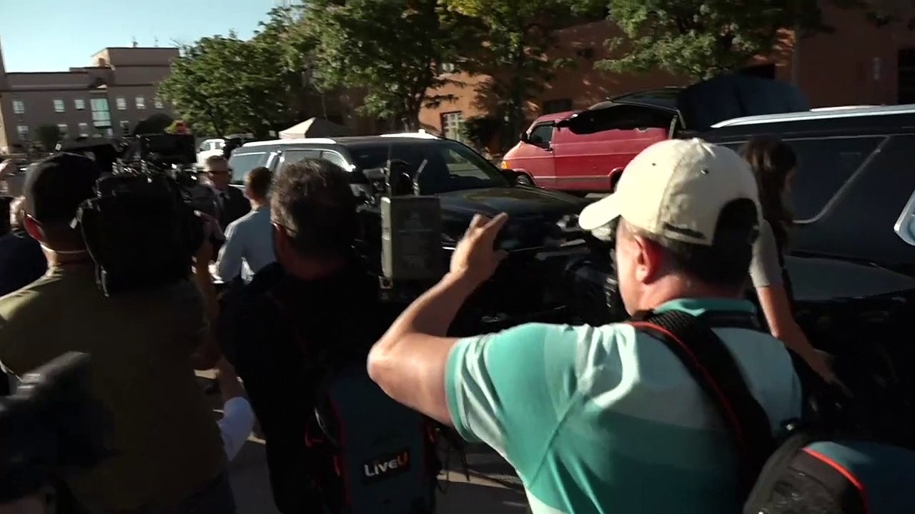 Alec Baldwin wegen tödlichen Schusses bei Western-Dreh vor Gericht