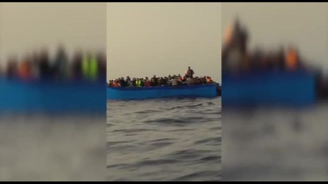 Migranti, Sos Mediterranee salva 120 persone in poche ore