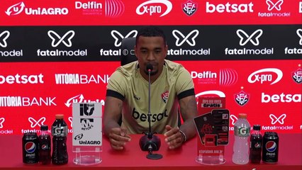 Alerrandro revela problema pessoal durante seca de gols no Vitória: "abala um pouco"; assista