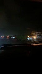 Buraco na rodovia ﻿AAL 405 causa estrago em carros