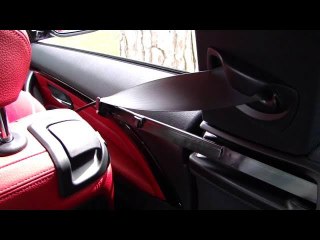 BMW Serie 4 Coupé. Modelo 2013. Cinturón de seguridad plazas delanteras