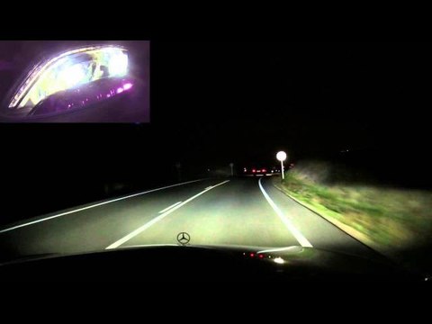 Mercedes-Benz Clase S. Modelo 2014. Alumbrado LED Intelligent Light System