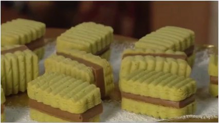 Sablés au pistache - سابلي بالفستق وعجينة البندق