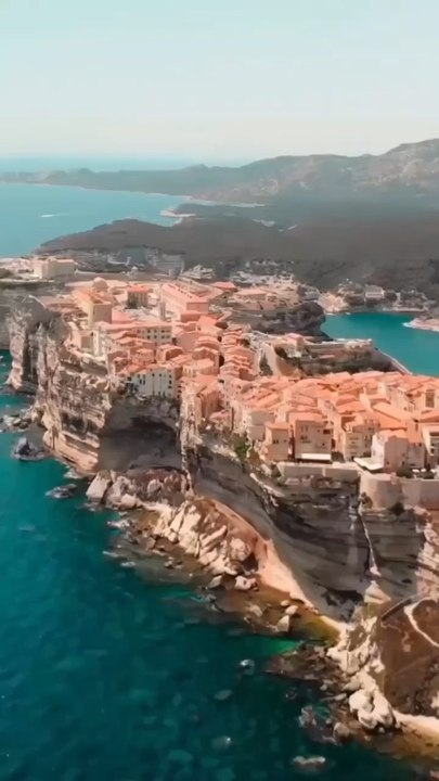 LES PLUS BELLES falaises Corse de Bonifacio