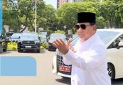 Pasca Operasi Cidera Kaki, Prabowo Lari Kecil dan Pose Gaya Silat di Istana