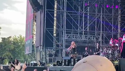 Avril Lavigne show agli I-Days di Milano